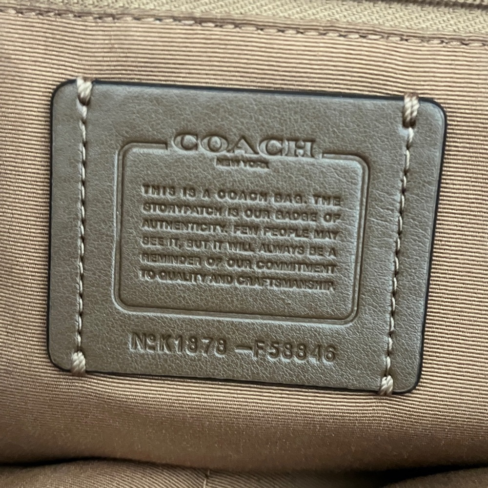 COACH City Zip Tote in Tan Leather With Matching Slim Envelope Wallet EUC - Picture 2 of 13